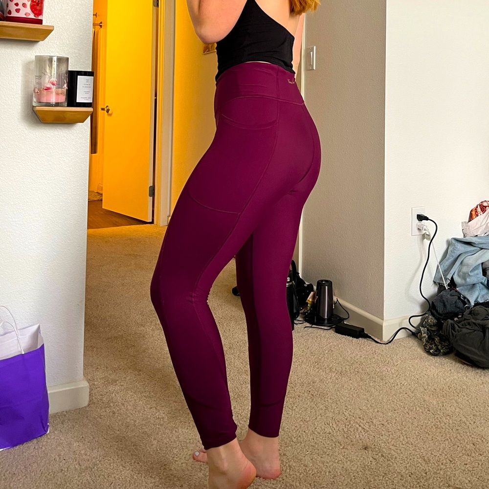 Victoria’s Secret knockout leggings